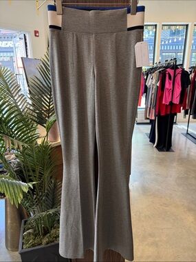 Kit and Ace flair pant
